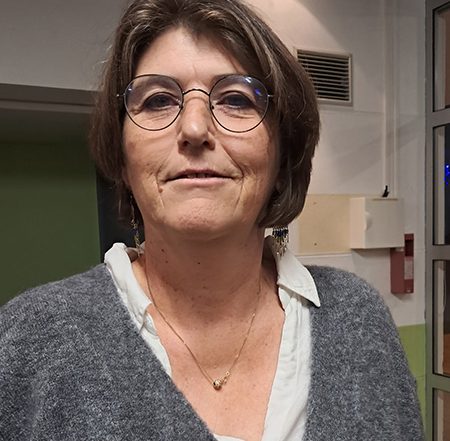 véronique cadudal , maire de plourivo