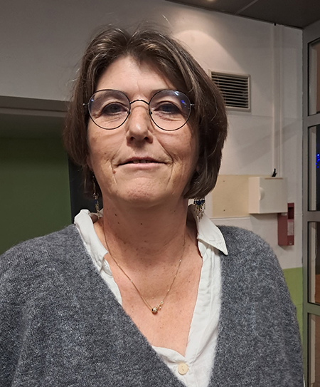 véronique cadudal , maire de plourivo