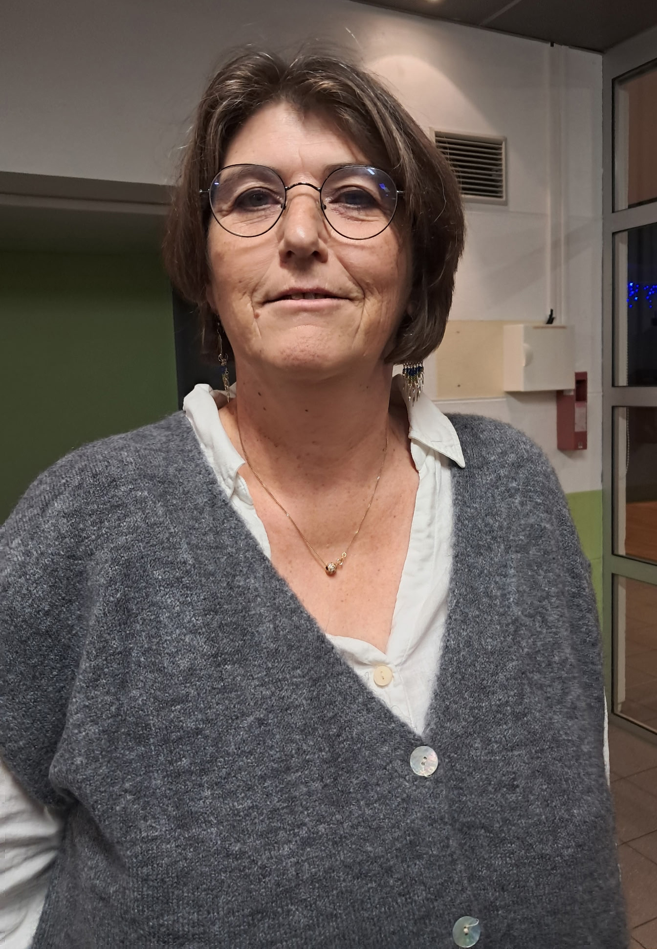 véronique cadudal , maire de plourivo